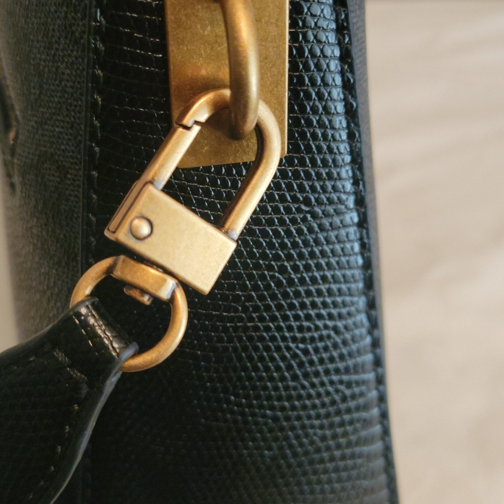 Guess NWT - Picture 8 of 9